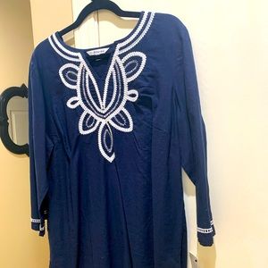XL Croft and Barrow navy linen tunic.
